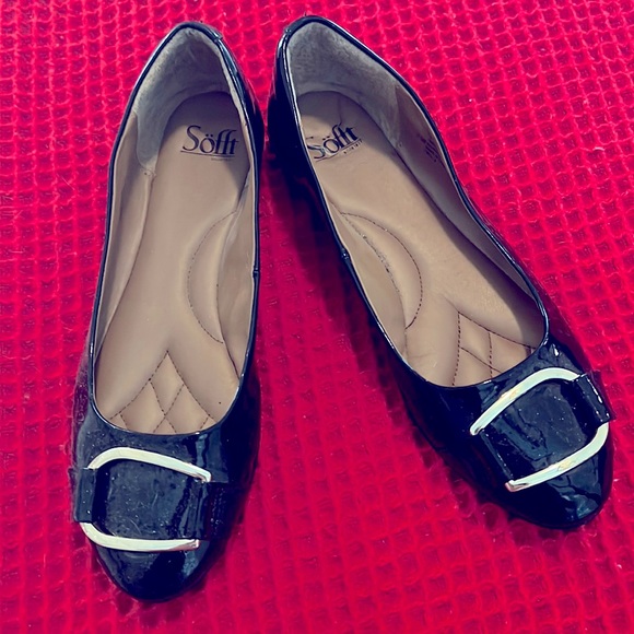 Sofft Shoes - Sofft Size 9.5 Black Patent Leather Flats